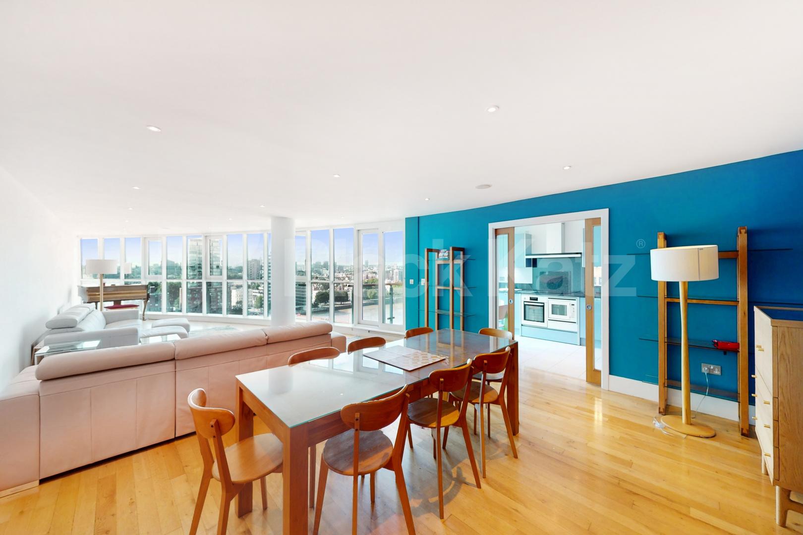 Stunning 3 bed 3 bath overlooking the Thames Flagstaff House St George Wharf, Vauxhall